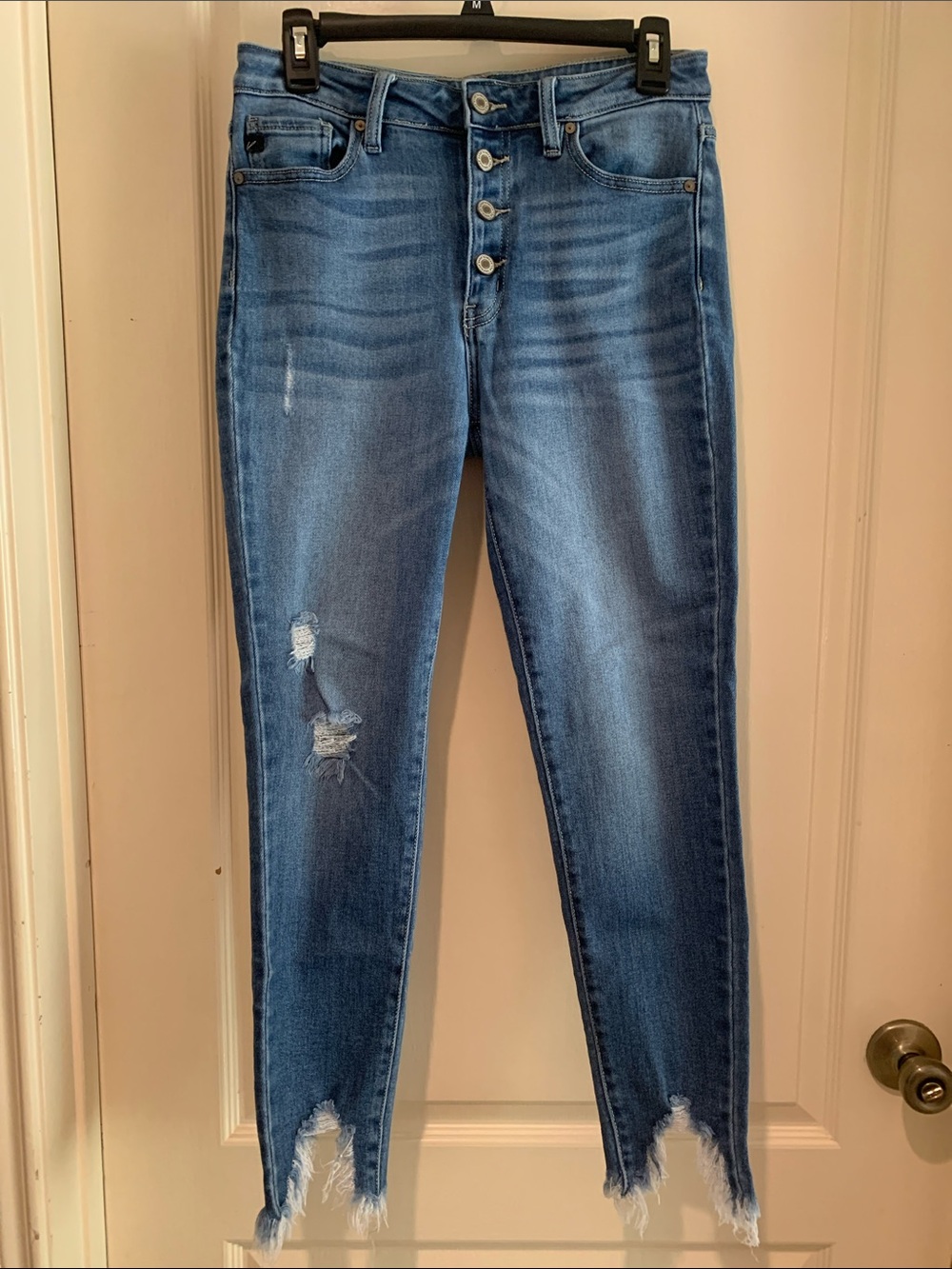KanCan Medium Blue High-Rise Distressed Cropped Jeans
